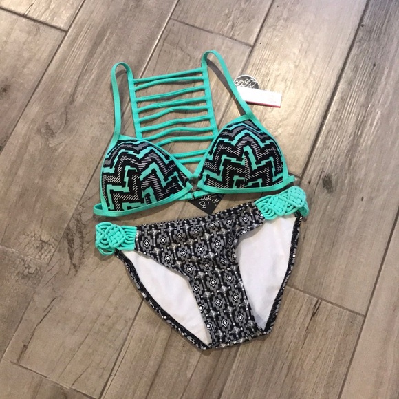 (S)Black/White/Mint Green Bikini Bottoms - Picture 8 of 8